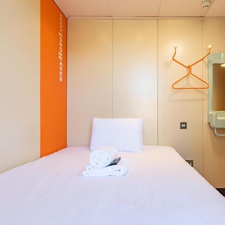 Easyhotel EDI Kültér fotó