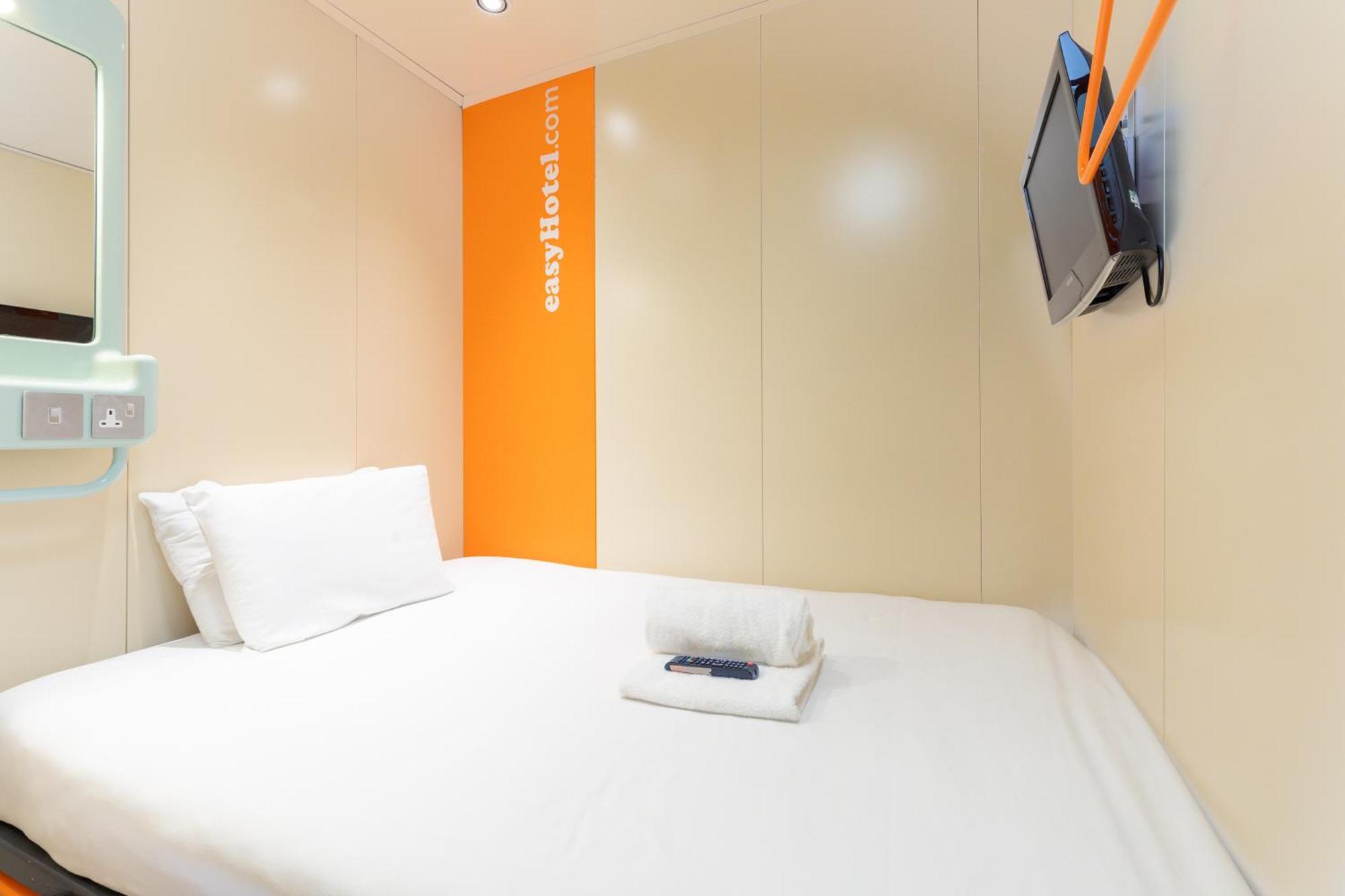 Easyhotel EDI Kültér fotó