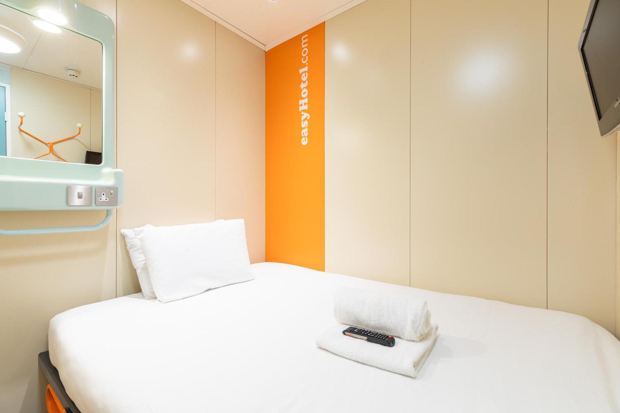 Easyhotel EDI Kültér fotó
