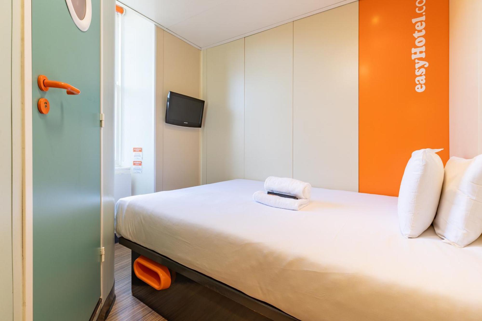 Easyhotel EDI Kültér fotó