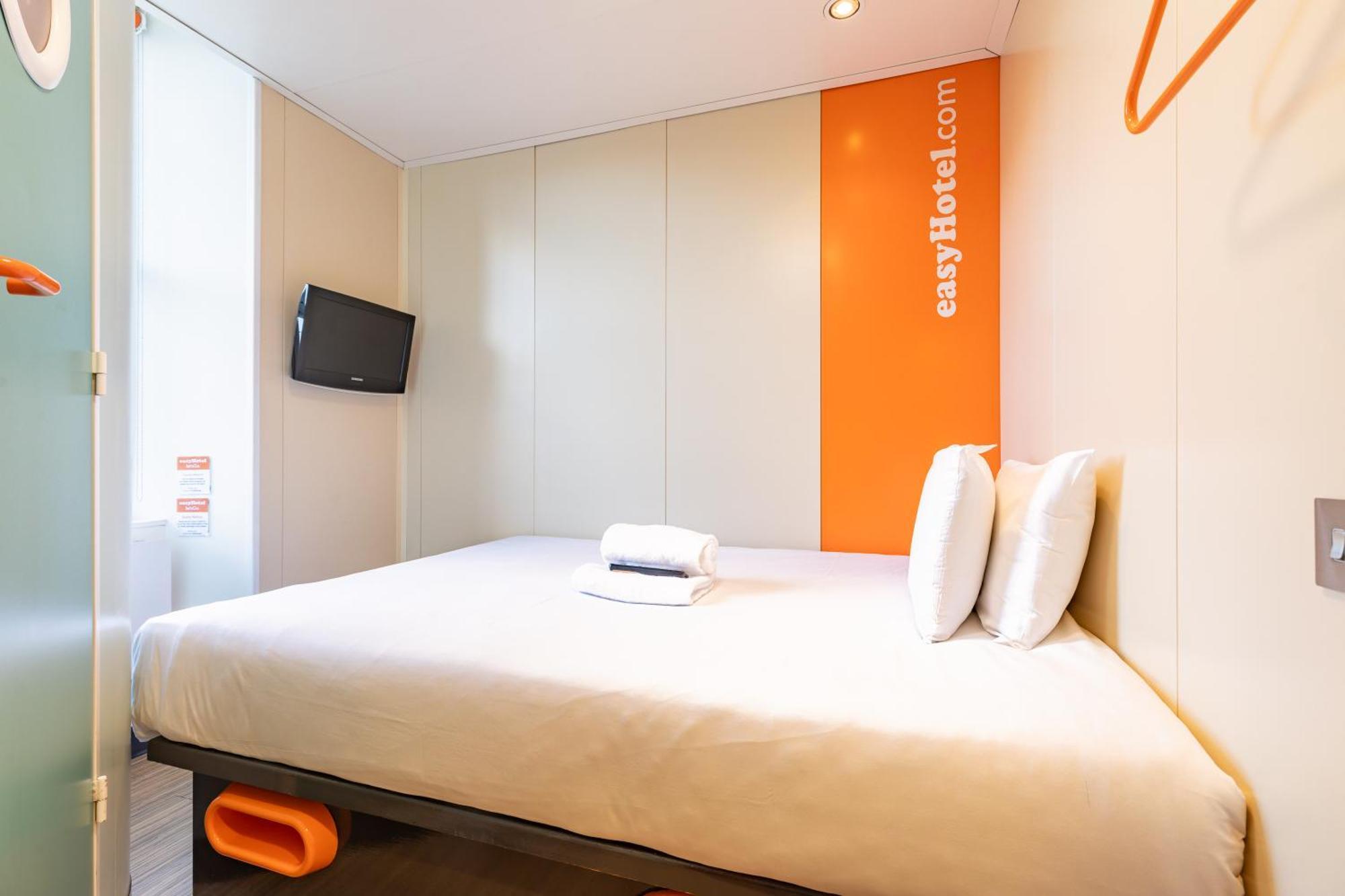 Easyhotel EDI Kültér fotó