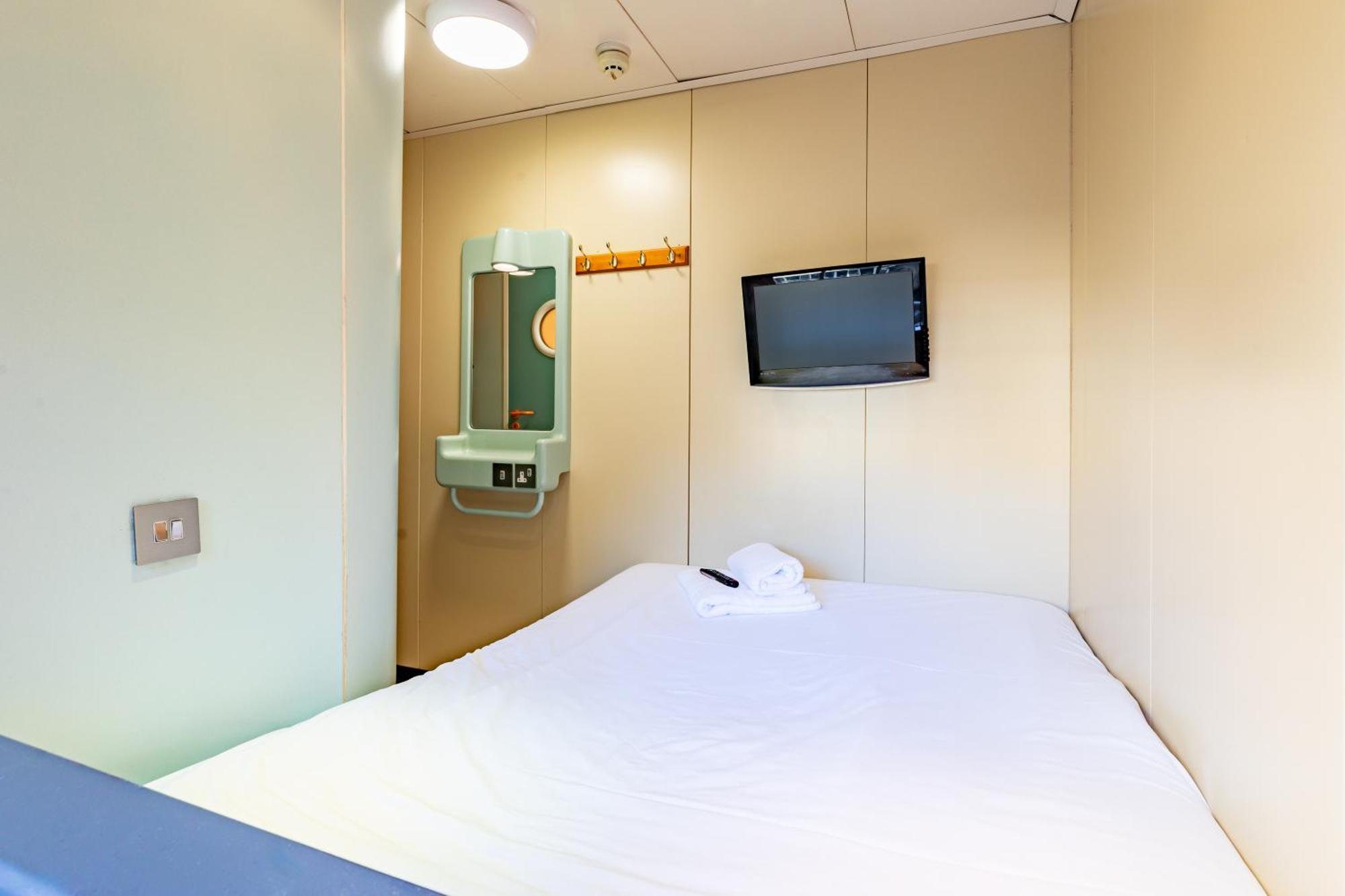 Easyhotel EDI Kültér fotó