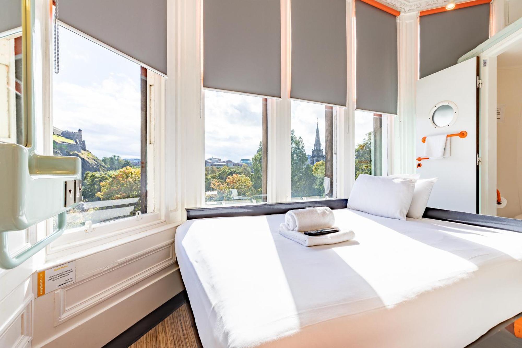 Easyhotel EDI Kültér fotó