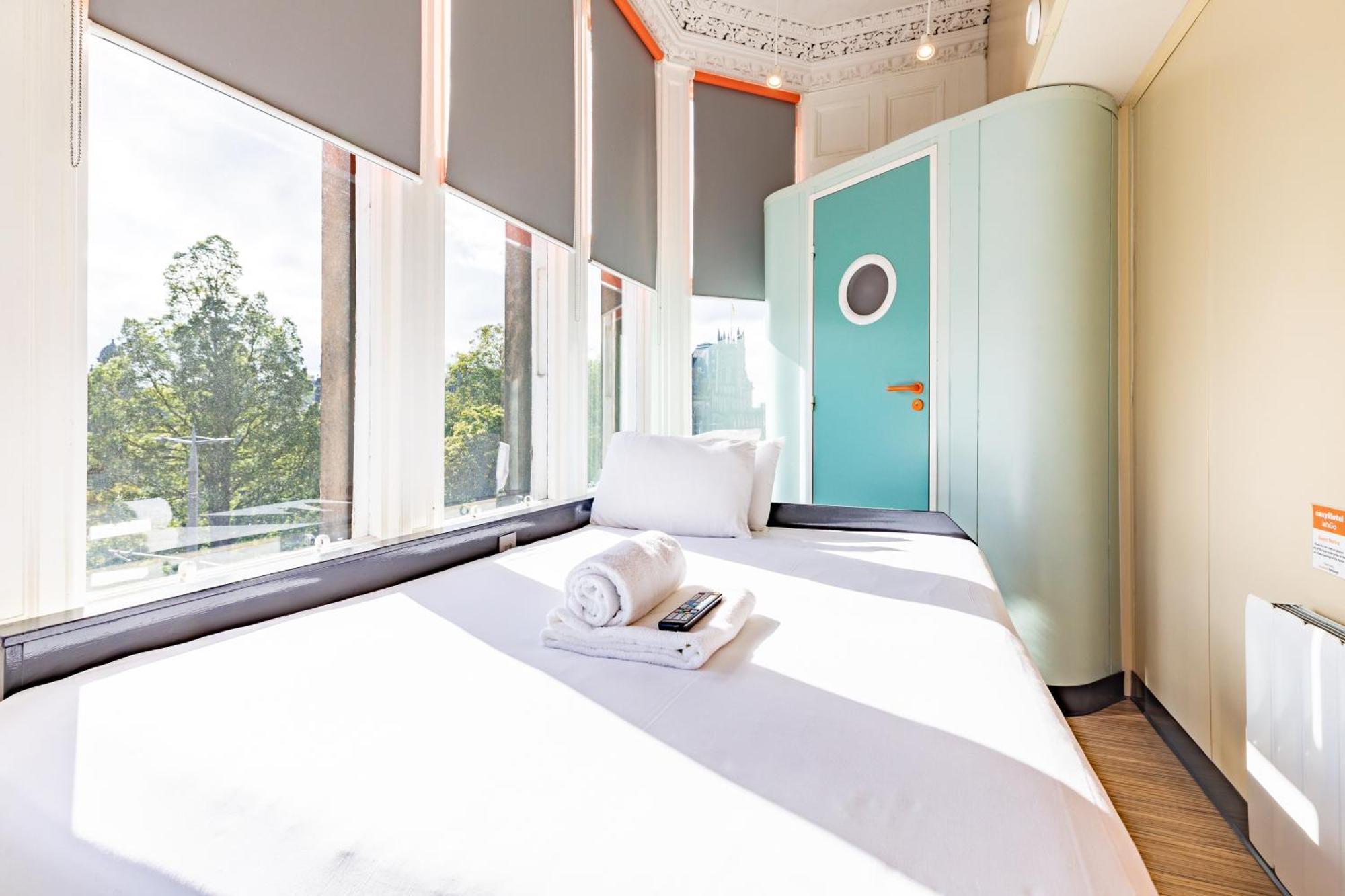 Easyhotel EDI Kültér fotó